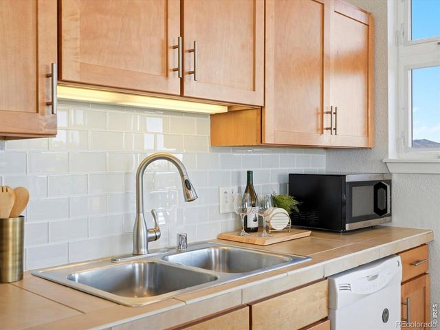 2830 E College Avenue 303, Boulder, CO 80303