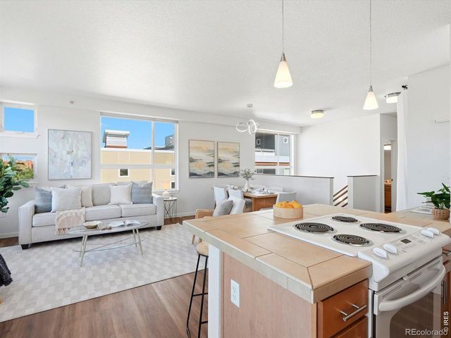 2830 E College Avenue 303, Boulder, CO 80303