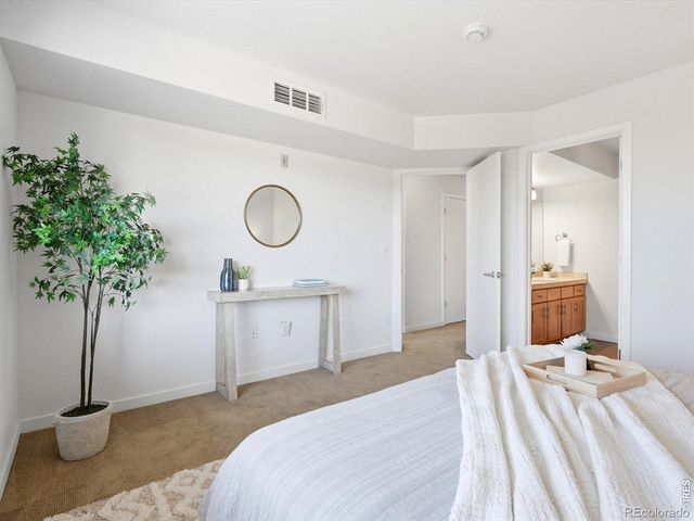 2830 E College Avenue 303, Boulder, CO 80303