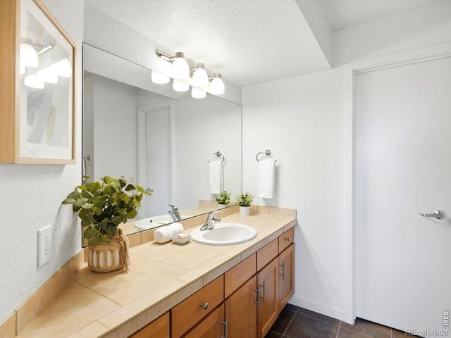 2830 E College Avenue 303, Boulder, CO 80303
