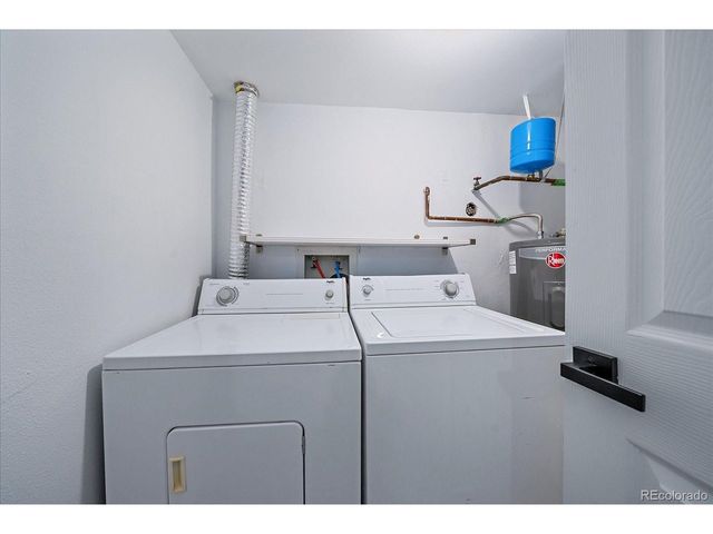 9727 E Peakview Ave A1, Englewood, CO 80111