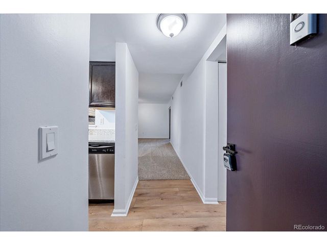 9727 E Peakview Ave A1, Englewood, CO 80111
