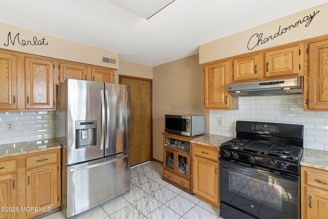 702 Radcliffe Road, Lanoka Harbor, NJ 08734