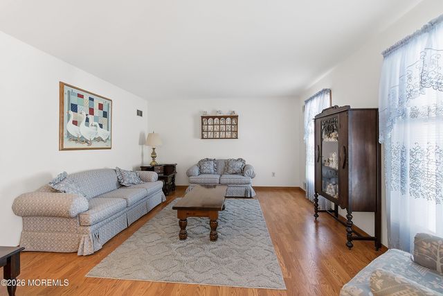 702 Radcliffe Road, Lanoka Harbor, NJ 08734