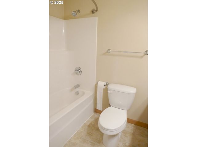 90 Nw BIRCH Ave, Warrenton, OR 97146