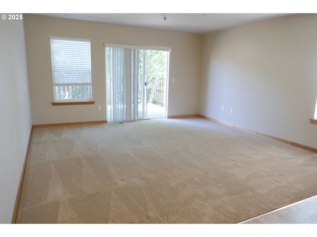 90 Nw BIRCH Ave, Warrenton, OR 97146