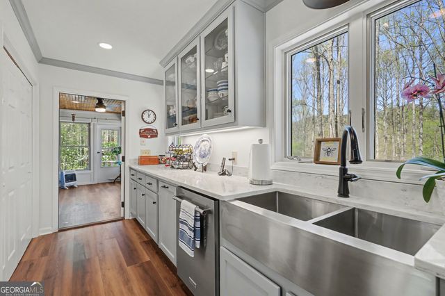 1067 O V Justus Road, Rabun Gap, GA 30568