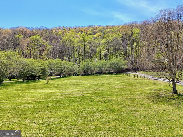 1067 O V Justus Road, Rabun Gap, GA 30568
