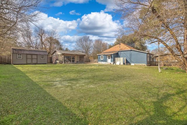 158 E 7th Street, Trinity, TX 75862