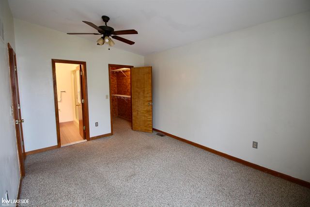 68116 Rosewood Lane, Richmond, MI 48062