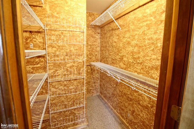 68116 Rosewood Lane, Richmond, MI 48062