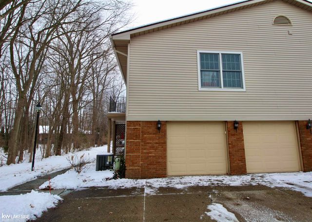 68116 Rosewood Lane, Richmond, MI 48062