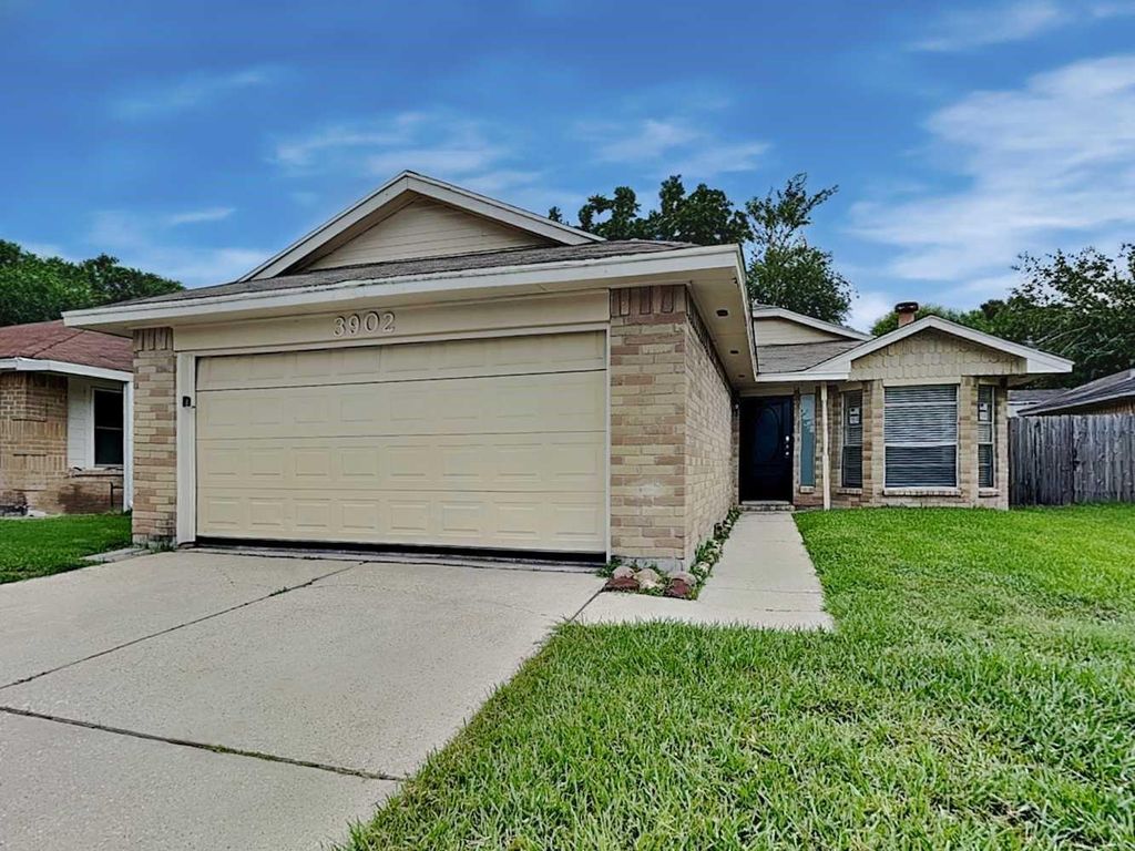 3902 Mattingham Drive, Houston, TX 77066