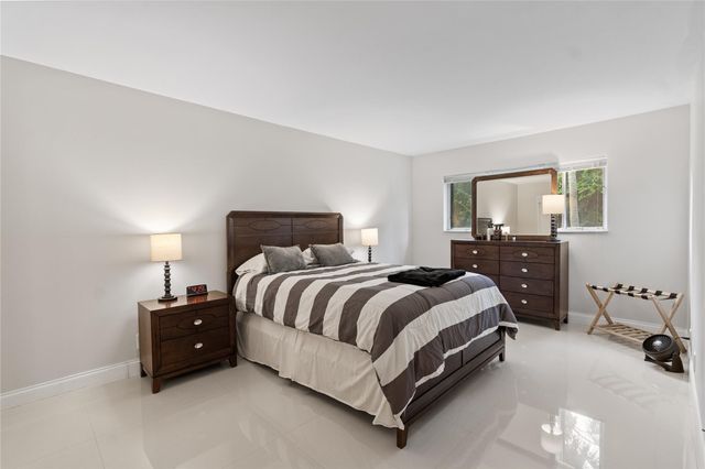 567 Trace Circle 104, Deerfield Beach, FL 33441