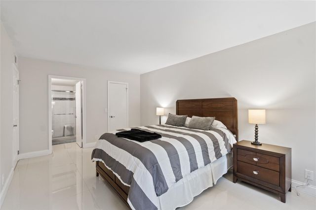 567 Trace Circle 104, Deerfield Beach, FL 33441