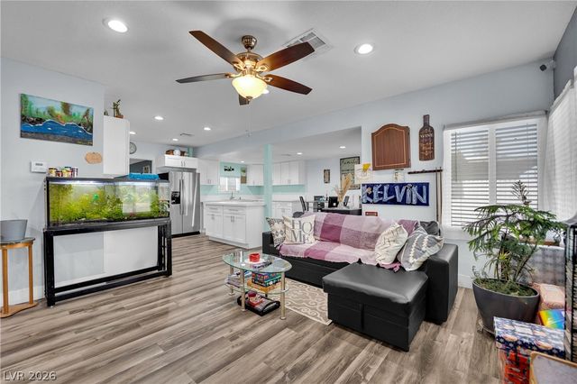 18 New Mexico Way, Henderson, NV 89015