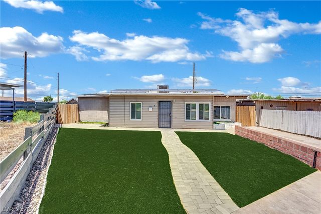 18 New Mexico Way, Henderson, NV 89015