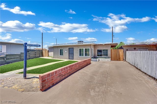 18 New Mexico Way, Henderson, NV 89015