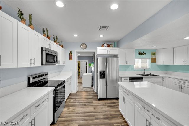 18 New Mexico Way, Henderson, NV 89015