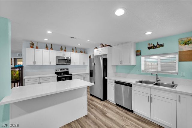 18 New Mexico Way, Henderson, NV 89015