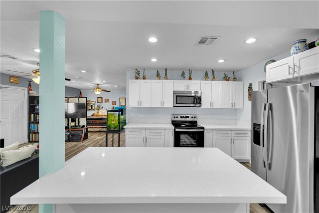 18 New Mexico Way, Henderson, NV 89015