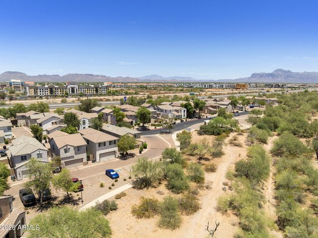 10206 E ISLETA Avenue, Mesa, AZ 85209