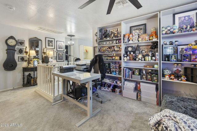 10206 E ISLETA Avenue, Mesa, AZ 85209