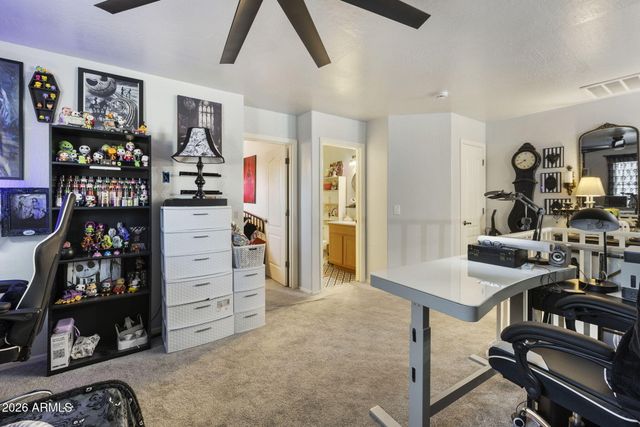 10206 E ISLETA Avenue, Mesa, AZ 85209