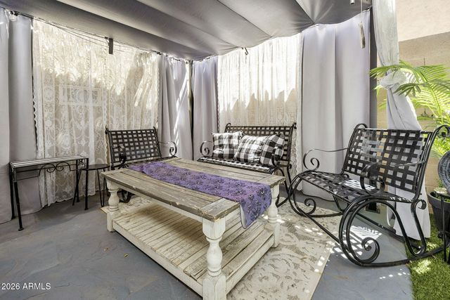 10206 E ISLETA Avenue, Mesa, AZ 85209