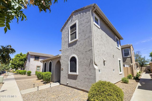 10206 E ISLETA Avenue, Mesa, AZ 85209