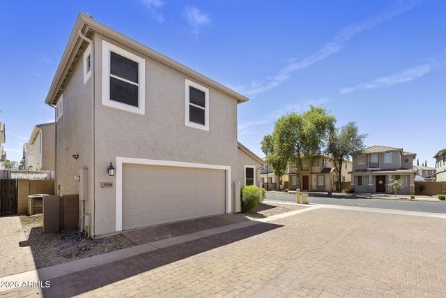 10206 E ISLETA Avenue, Mesa, AZ 85209