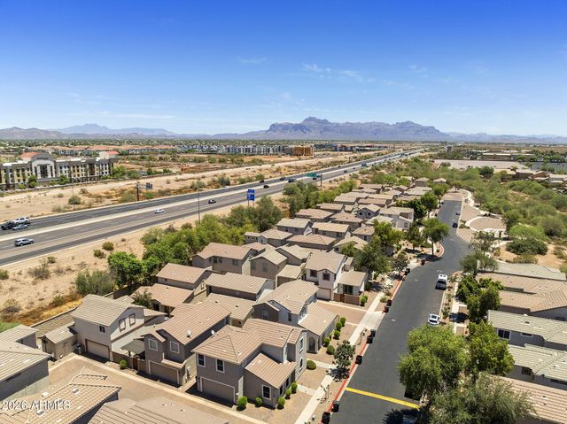 10206 E ISLETA Avenue, Mesa, AZ 85209