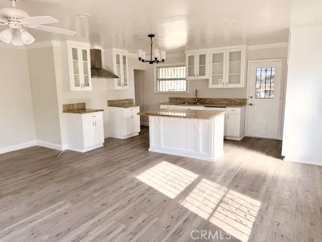 1537 W 205th Street, Torrance, CA 90501