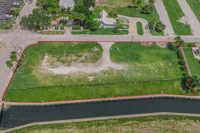 165 Kings Lane, Fort Pierce, FL 34950
