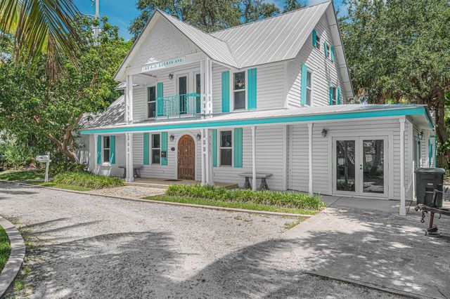 165 Kings Lane, Fort Pierce, FL 34950