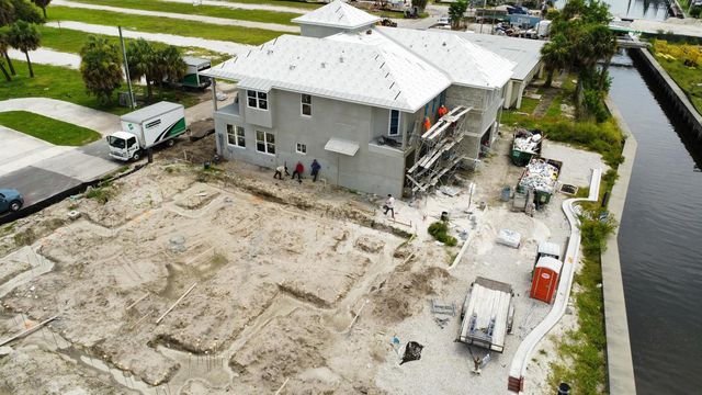165 Kings Lane, Fort Pierce, FL 34950
