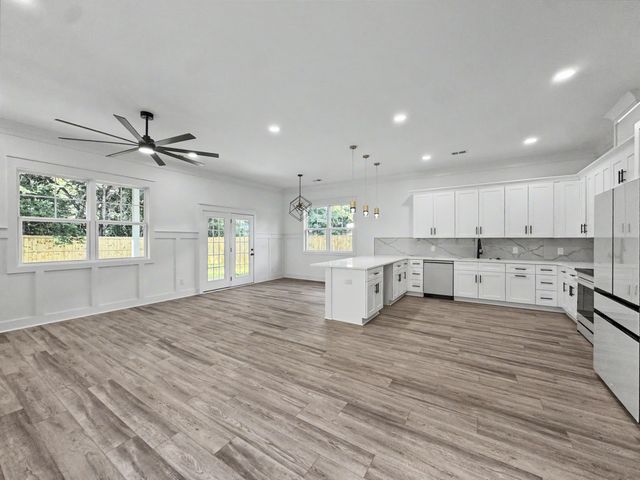 1918 Clifton Street, North Charleston, SC 29406