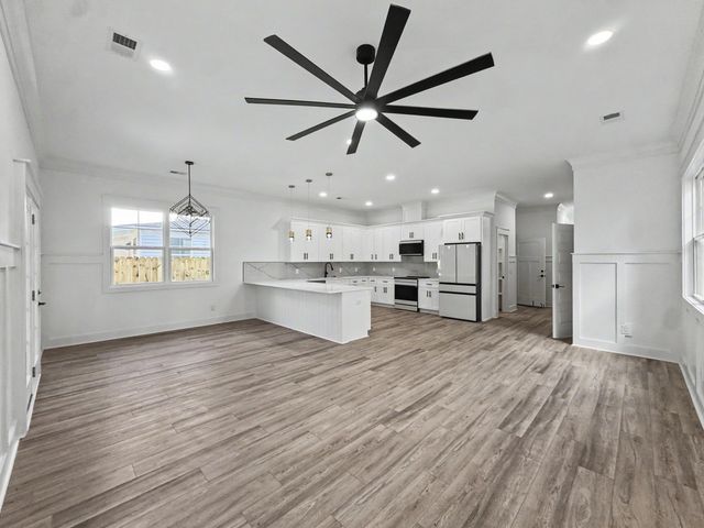 1918 Clifton Street, North Charleston, SC 29406