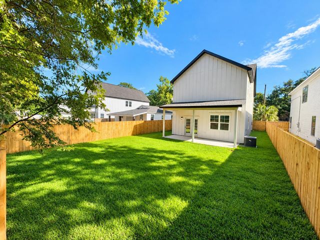 1918 Clifton Street, North Charleston, SC 29406