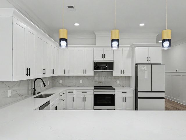 1918 Clifton Street, North Charleston, SC 29406
