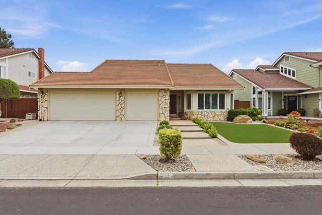 9612 Eagle Hills Way, Gilroy, CA 95020