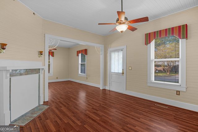 661 E Plum Street, Jesup, GA 31546