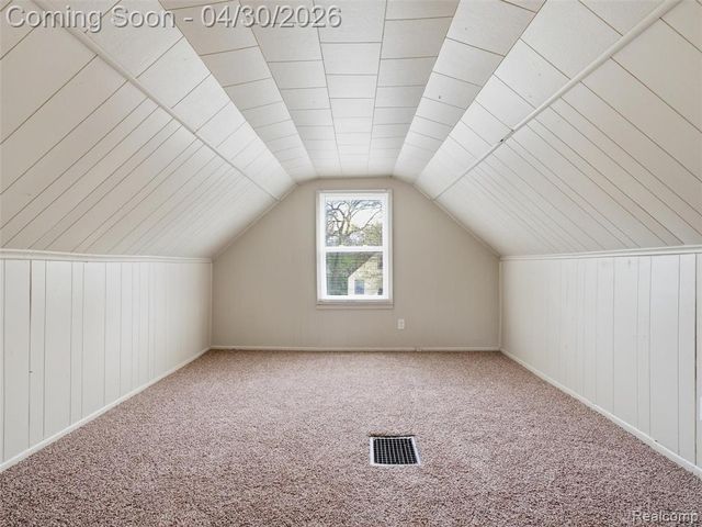 196 Luther Avenue, Pontiac, MI 48341