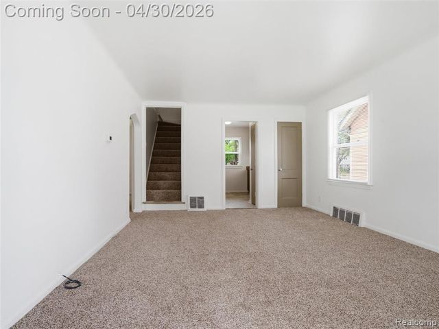 196 Luther Avenue, Pontiac, MI 48341
