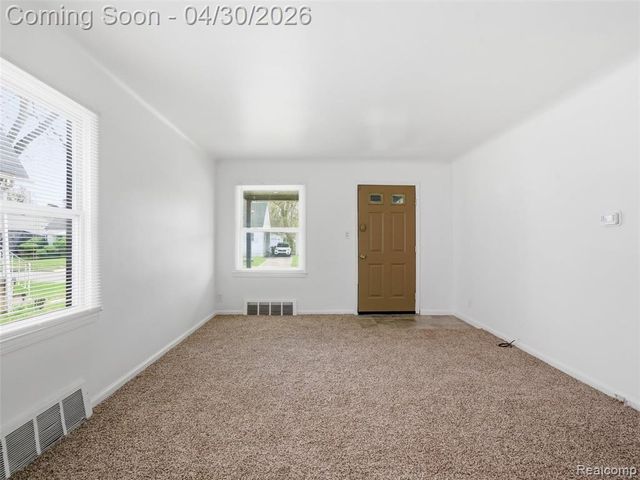 196 Luther Avenue, Pontiac, MI 48341