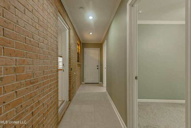 108 Wildwood Lane, Brandon, MS 39047