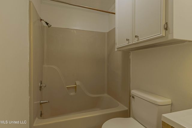 108 Wildwood Lane, Brandon, MS 39047