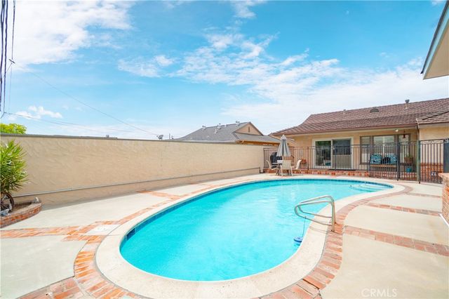 15506 Yukon, Lawndale, CA 90260