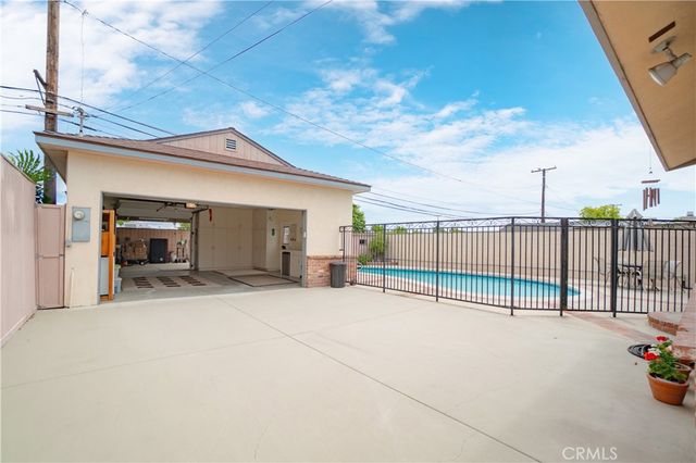 15506 Yukon, Lawndale, CA 90260