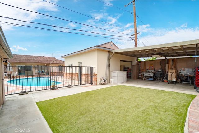 15506 Yukon, Lawndale, CA 90260